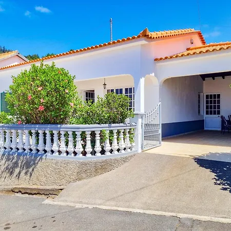 Casa Da Achada In בית נופש *